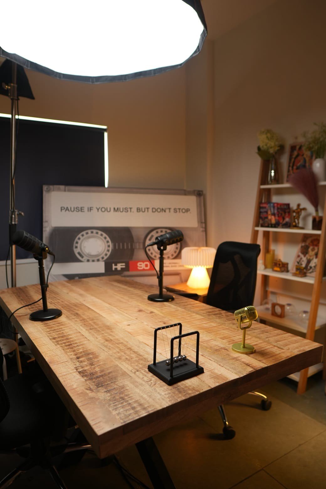 Vayu wood desk set with lighting rig